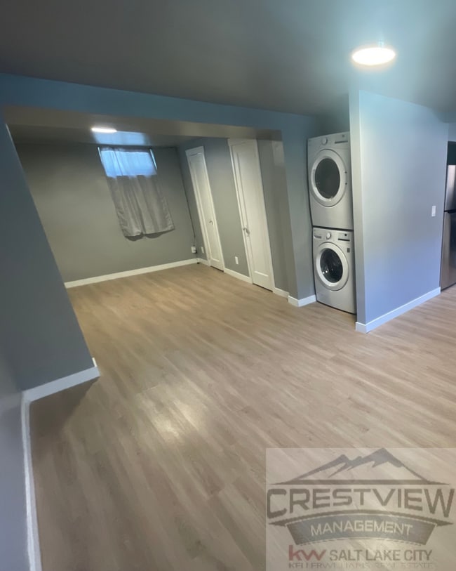 Photo - Deem Triplex Apartment