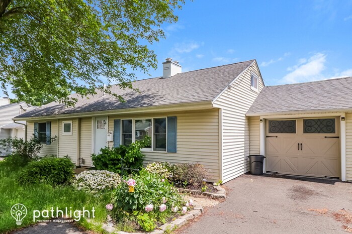 Foto principal - 224 Guilford Rd, Falls, PA, 19030