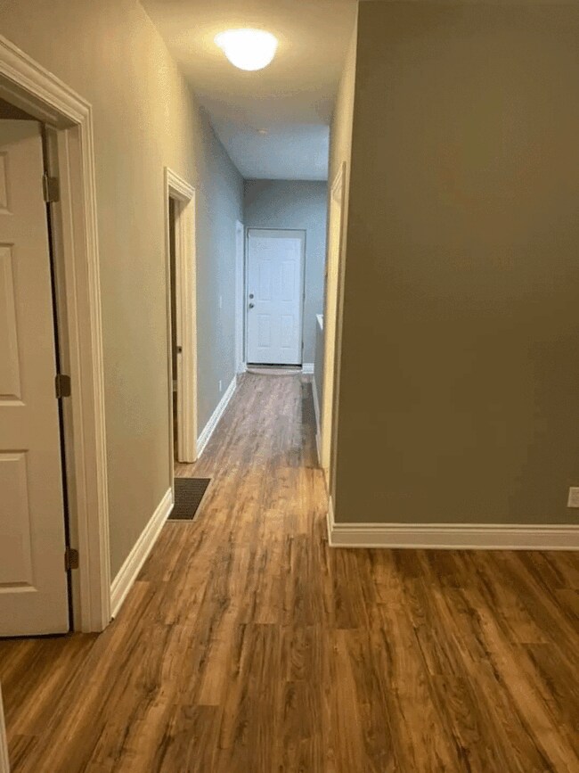 Foto del edificio - 6337 S Loomis Blvd