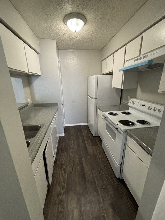 Building Photo - Edinburg Place Apartments
