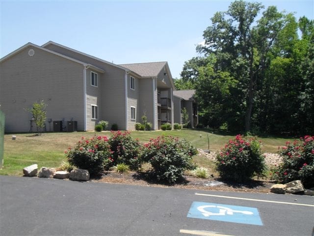 Primary Photo - The Legends Apartments