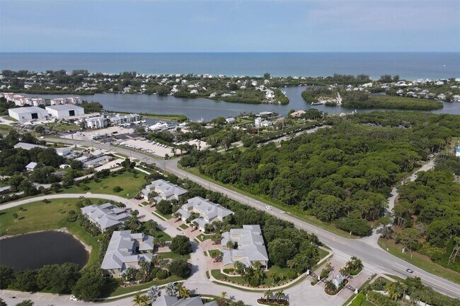 Foto del edificio - 10600 Lemon Creek Loop