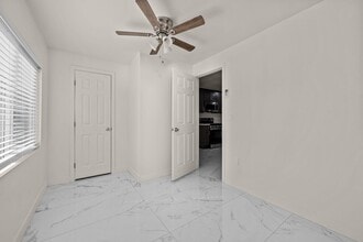 Building Photo - 6248 Dorothy Dr