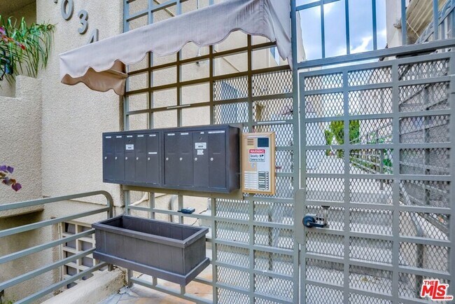 Foto del edificio - 1034 S Shenandoah St