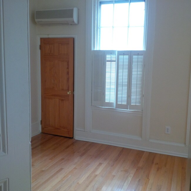 Building Photo - 1814 Spruce St