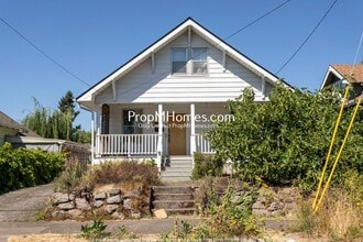 Building Photo - 5307 SE Rhone St