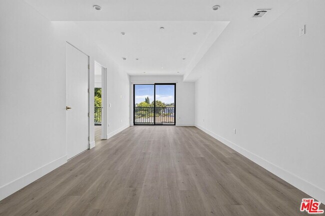 Foto del edificio - 1808 Lincoln Blvd