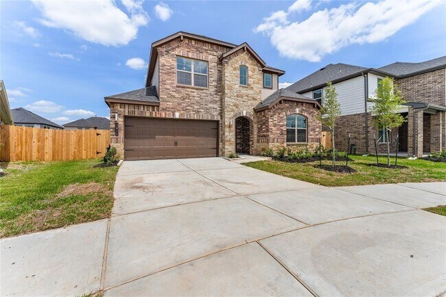 Building Photo - 3811 Favor Frst Ct