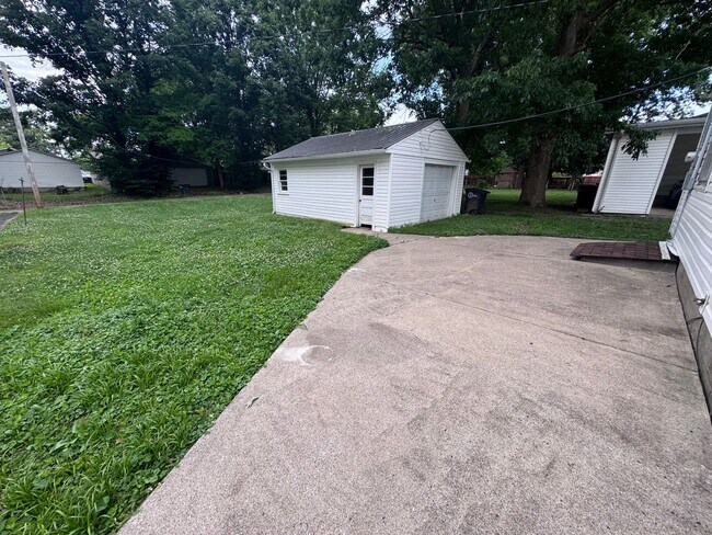 Foto del edificio - House in Paducah City Limits
