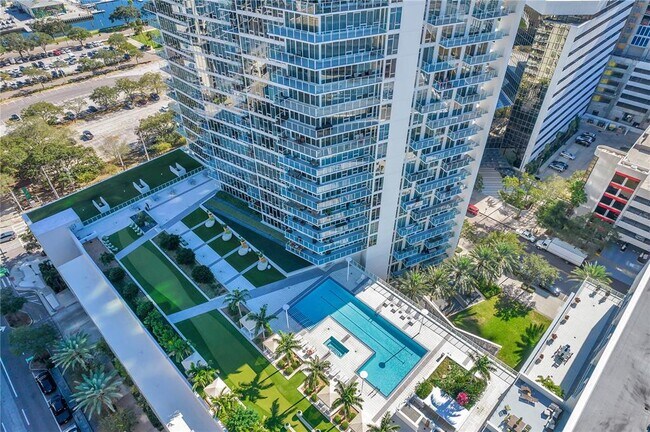 Foto del edificio - 175 1st St S