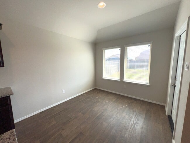 Building Photo - 2418 Rainier Mist Rd