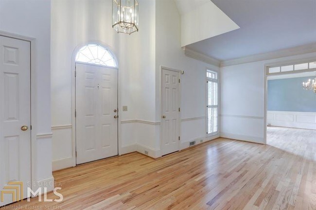 Building Photo - 5257 Brooke Farm Dr