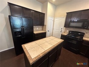 Building Photo - 298 Rosalie Dr