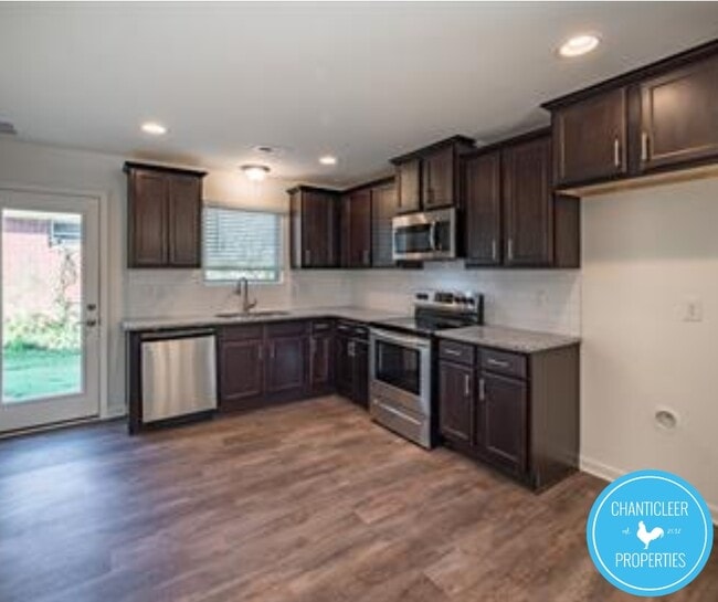 Photo - 10 Rochambeau Ct Townhome