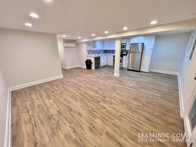 Foto del edificio - 1211 Park Rd NW