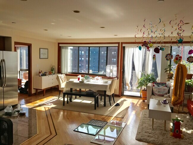 Fotografía del edificio - 99-31 66th Ave