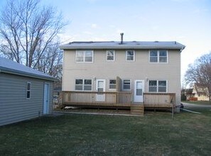 Building Photo - 627 3rd St