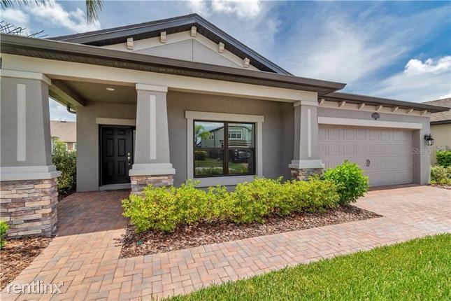 Foto del edificio - 19134 Long Lake Ranch Blvd