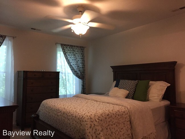 Foto del edificio - 622 Westcove Ct