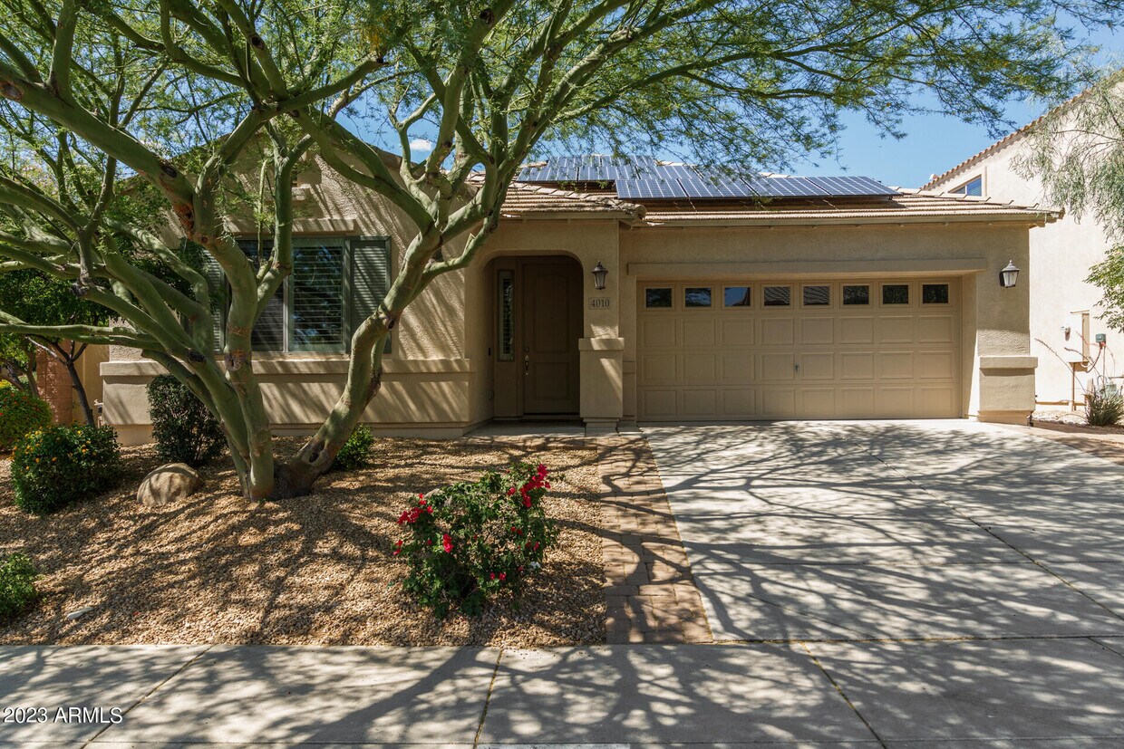 Foto principal - 4010 E Expedition Way