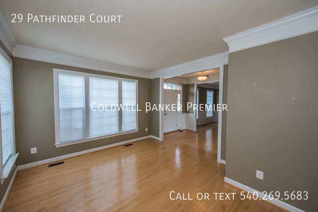 Building Photo - 29 Pathfinder Ct