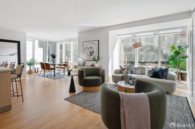 Building Photo - 301 Mission St