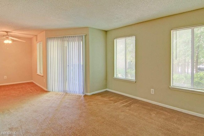 Building Photo - 5375 Stanford Village Ln