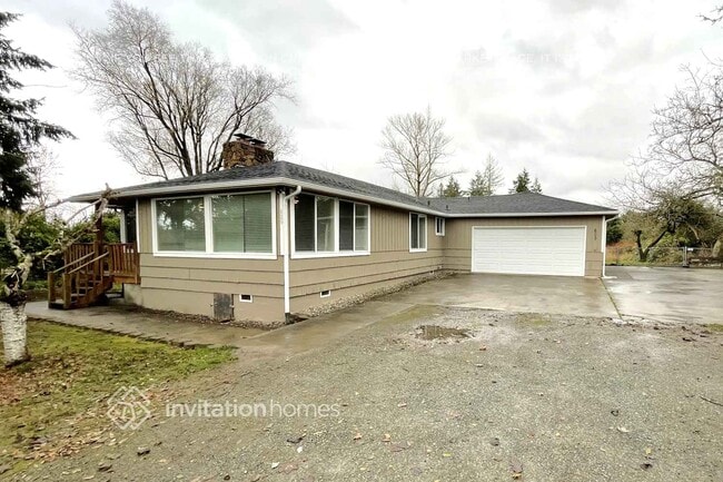 Building Photo - 609 114th Ave E