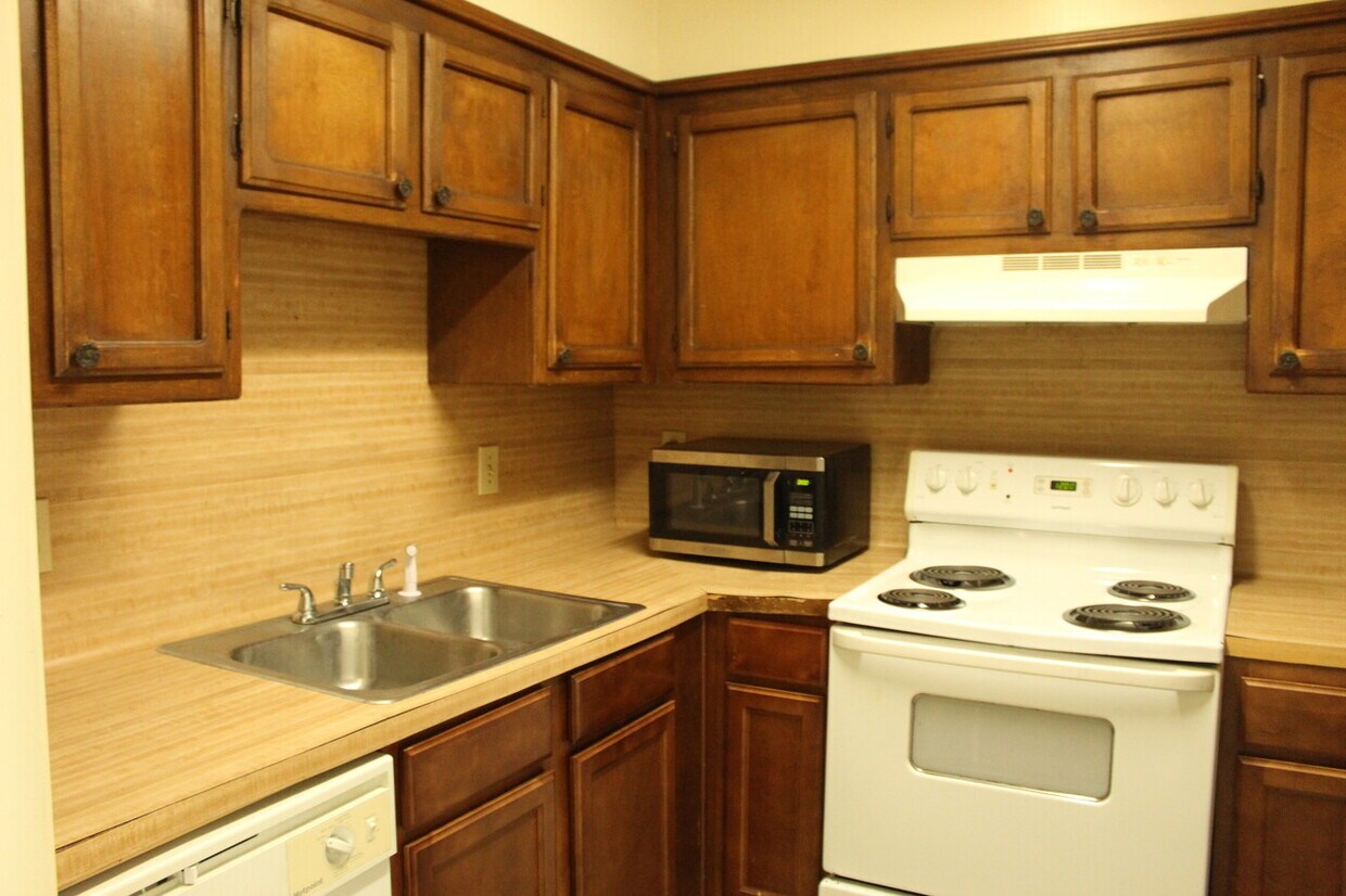 Building Photo - Monterrey Townhomes (MM)