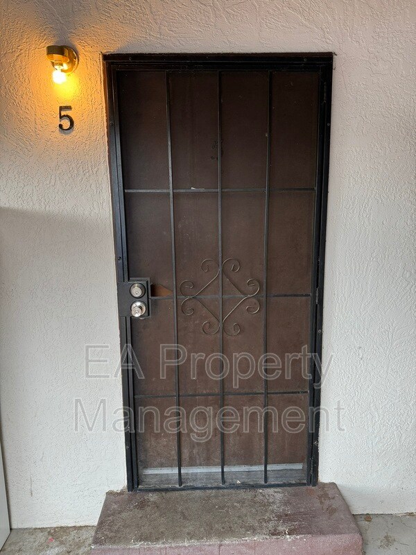 Foto del edificio - 117 40th St NW