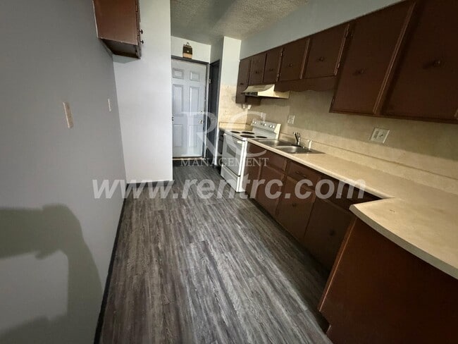 Building Photo - 42-A Schultz-