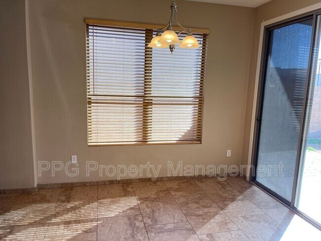 Foto del edificio - 17065 W Marconi Ave