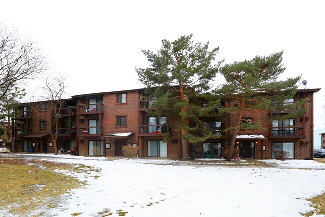 Building Photo - 1557 N Winslowe Dr