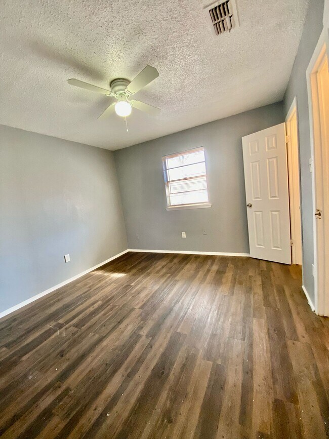 Foto del edificio - 1924 16th St