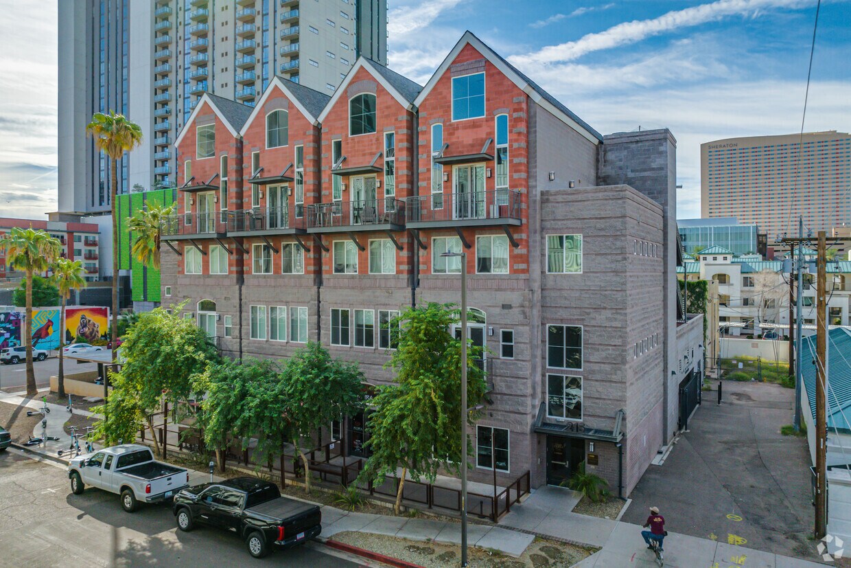 Primary Photo - McKinley Condominiums