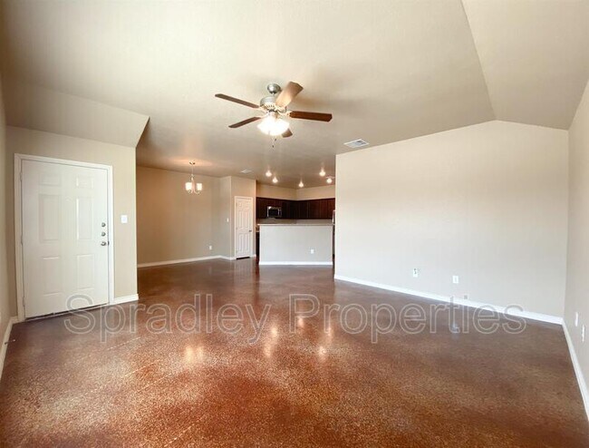 Building Photo - 1572 Kal Ct
