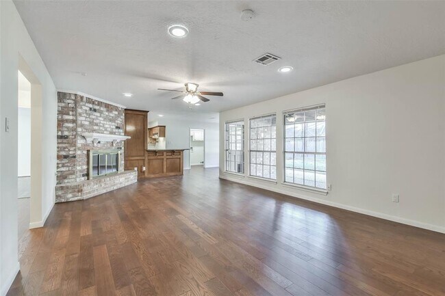 Foto del edificio - 1907 Southern Pines Dr