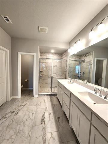 Building Photo - 3905 Lady Bettye Dr