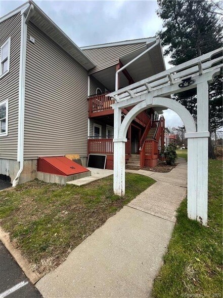 Foto del edificio - 324 Main St