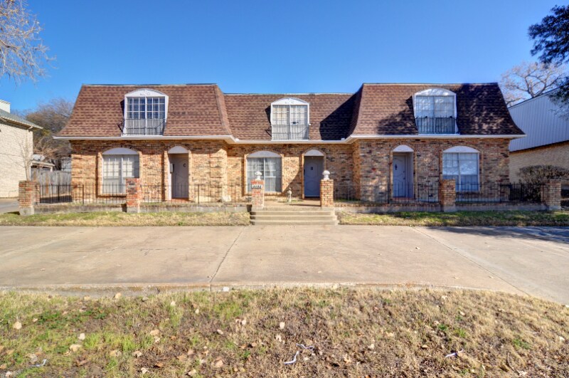 3201 Las Vegas Trail, Fort Worth, TX 76116 Townhome Rentals in Fort