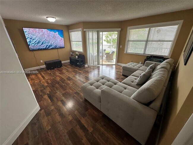 Foto del edificio - 2278 SE 27th Dr