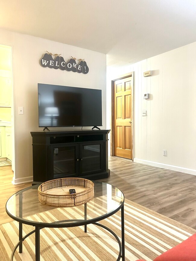 Foto del edificio - 305 17th St NE