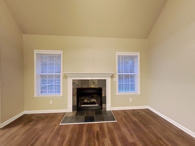 Building Photo - 329 Braxton Dr