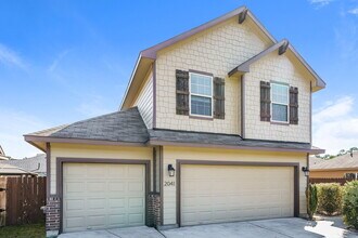 Building Photo - 2041 Lost Pine Ct
