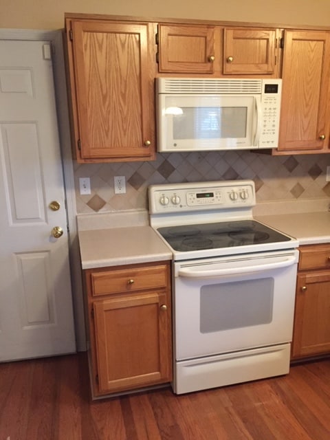 Building Photo - 7902 Trumpetvine Ln