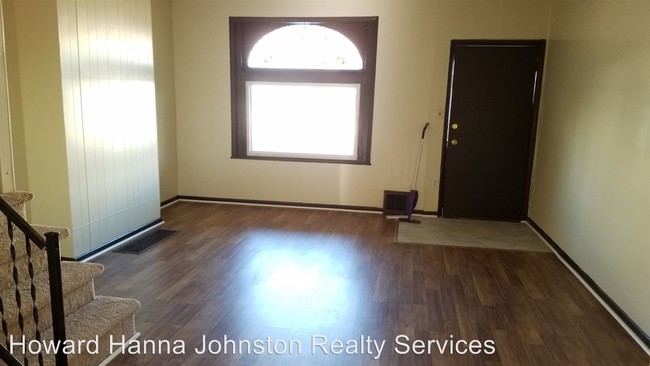 Building Photo - 3 br, 1 bath House - 3913 5th Ave
