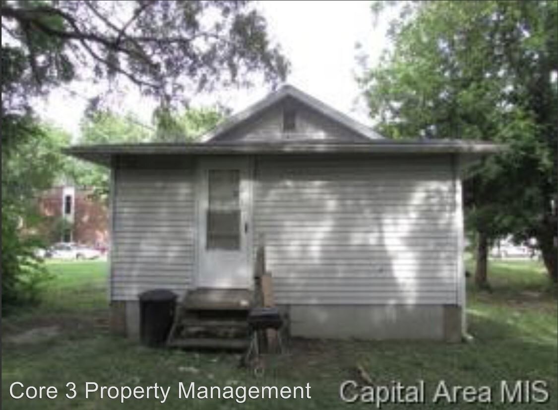 Building Photo - 2 br, 1 bath House - 1025 S. Spring Street