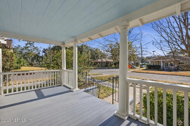 Foto del edificio - 3649 Walsh St