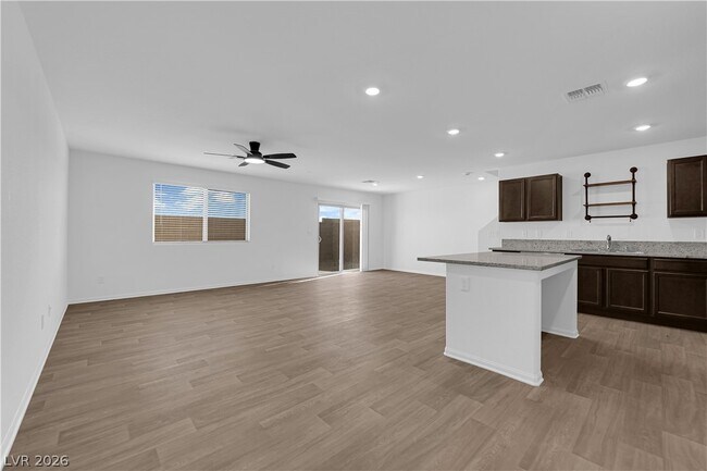 Foto del edificio - 6020 Swift Lariat St