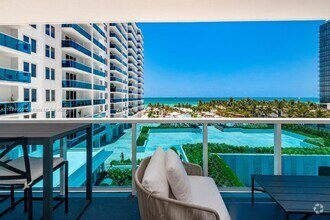 Building Photo - 2301 Collins Ave